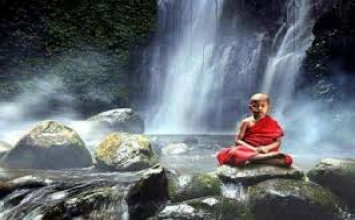 Tám thứ gió thổi cũng không lay động